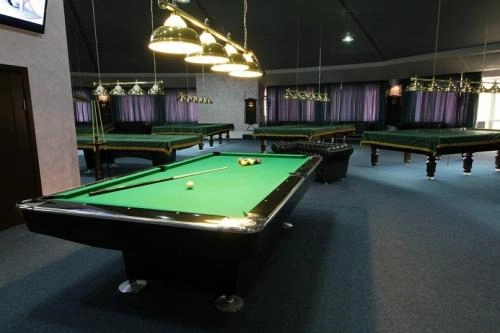Бильярдный клуб "Лидер"