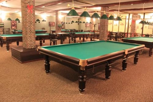 Бильярдный клуб "Лидер"