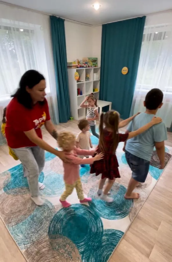Детский сад TopKids в Калининграде: Детский сад , Для детей, Детская площадка , Воспитатель , Тихий час ,