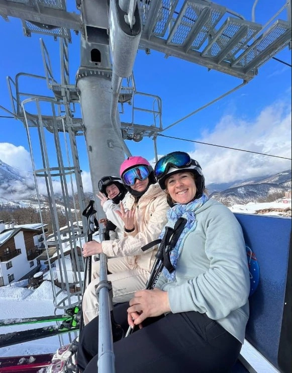 Компания Горностайski в Красной Поляне: Хобби, Развитие, Доставка, Прокат, Сноуборд,