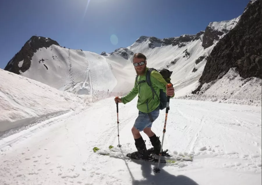 Компания Горностайski в Красной Поляне: Хобби, Развитие, Доставка, Прокат, Сноуборд,