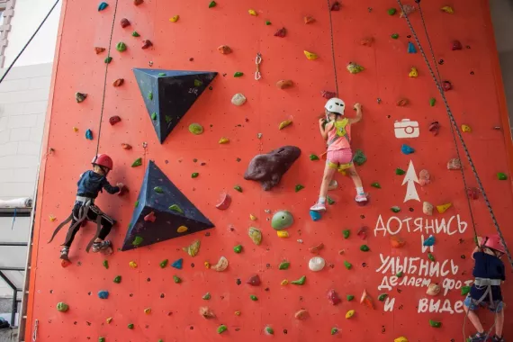 Скалодром "Tirol club ".