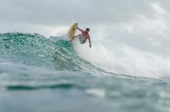 Школа Сёрфинга «Surfmakers»