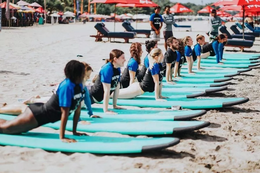 Школа Сёрфинга Bali Green в Бали: Сёрфинг, Волны, Тренер, Тренировки, Surfing, Waves, Coach, Trainings ,