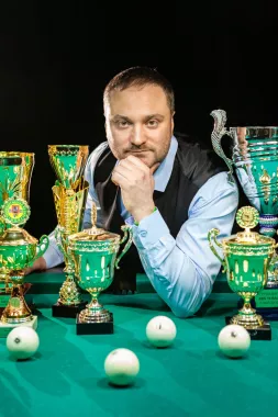 Бильярдный клуб 811
