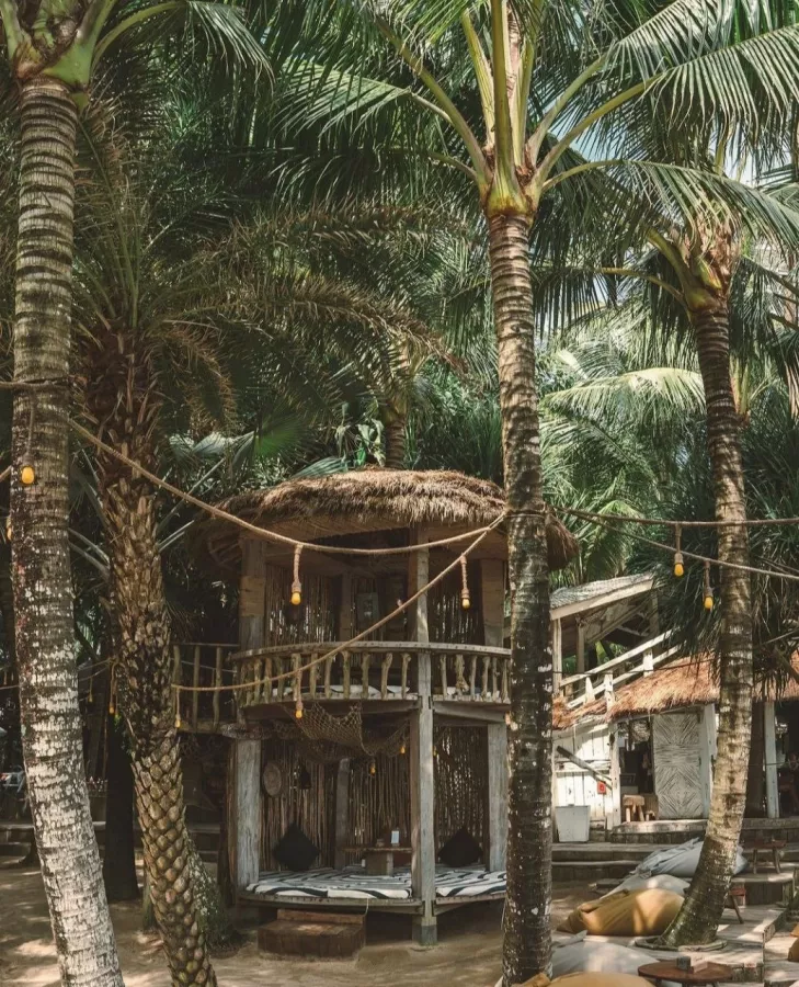 Пляжный Клуб La Brisa в Бали: Коктейли , Бар, Бассейн, Cocktails , Bar, Restaurant , Swimming pool , Ресторан,