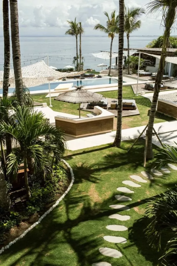 Пляжный Клуб Ulu Cliffhouse в Бали: Бар, Бассейн, Ресторан, Коктейли, Bar, Restaurant , Cocktails , Swimming pool ,