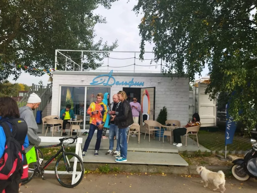 Вейк-клуб Дельфин в Санкт-Петербурге: Персональная Тренировка, Аренда Катера, Серф-школа, Вейксерф, Вейксерфинг, Отдых на Воде, Активный Отдых, Река, Вейк, Вейкпарк, Вейкборд,