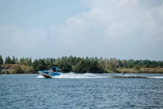 Вейк-парк "Humanoid Wake Park & Boat"