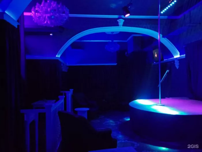 Ночной клуб "Плохой кролик"