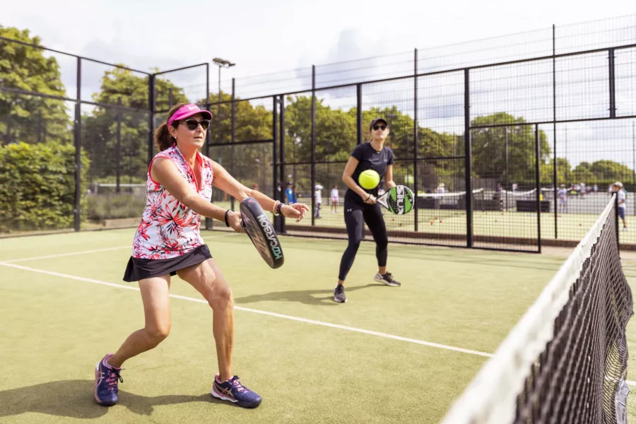 Теннисный клуб в Москве PADEL FRIENDS в Москве: Физическое Развитие , Падел, Сквош, Пинг-Понг, Коллективная Игра, Теннисный корт,