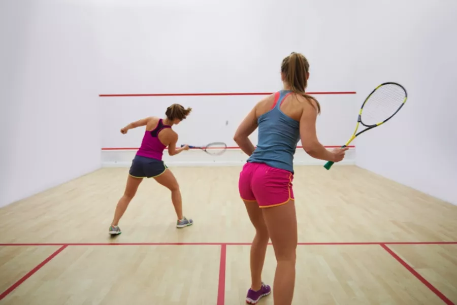 Сквош-клуб October Sport Club в Санкт-Петербурге: Физическое Развитие , Сквош, Коллективные Игры, Кардиотреннинг, Консультация Тренера, Тренировки,