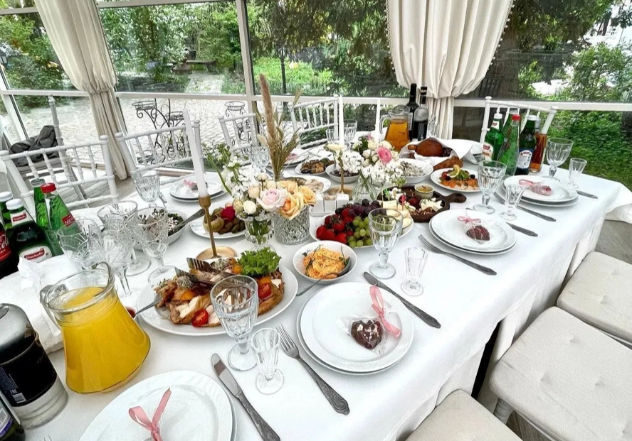 Ресторан Изба в Ставрополе: Еда, Десерты, Летняя терраса, Русская кухня, Ресторан,