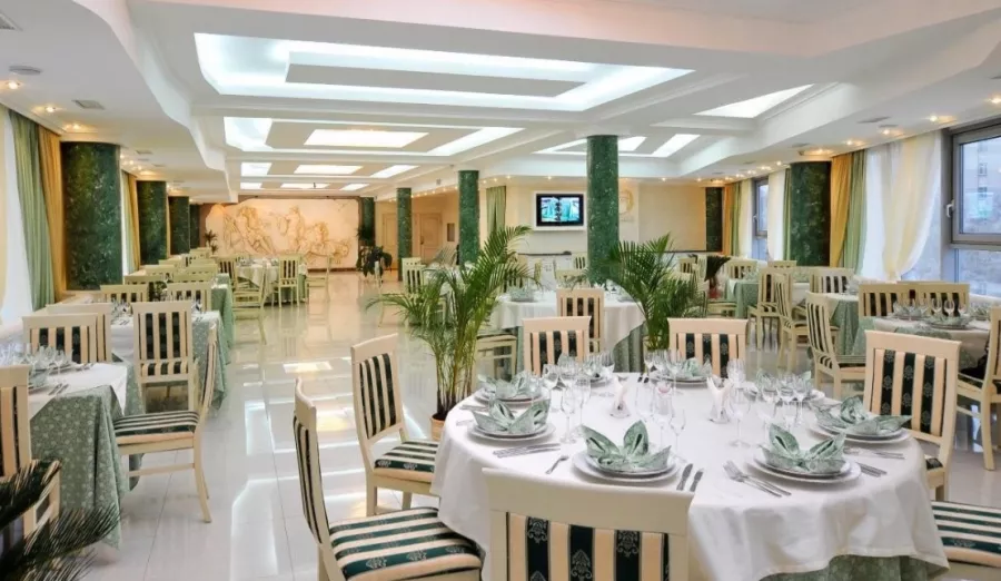 Гостинично-ресторанный комплекс PARK HOTEL STAVROPOL в Ставрополе: Бракосочетание , Свадебный зал , Банкетный зал , Отель, Европейская кухня , Организация свадеб , Свадебный ресторан , Для влюбленных,