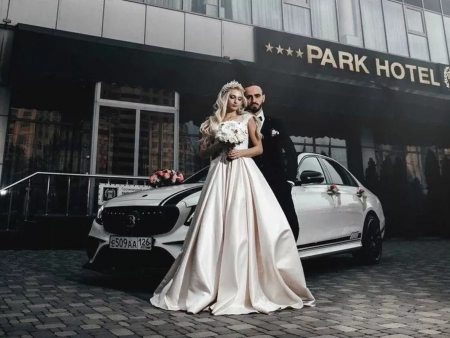 Гостинично-ресторанный комплекс PARK HOTEL STAVROPOL в Ставрополе: Бракосочетание , Свадебный зал , Банкетный зал , Отель, Европейская кухня , Организация свадеб , Свадебный ресторан , Для влюбленных,