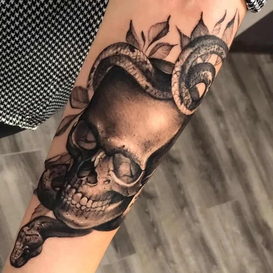 Студия татуировки Tattooine в Ростове-на-Дону: Тату, Тату-салон, Пирсинг, Татуировка, Тату эскиз, Тату-мастер,