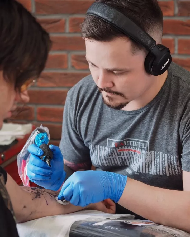 Студия Tattoo Moon в Владивостоке: Тату, Тату-салон, Пирсинг, Татуировка, Тату эскиз, Тату-мастер,