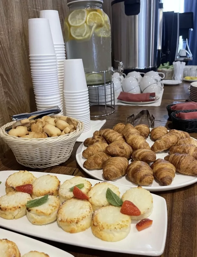 Торты на заказ АндерСон в Москве: Торты, Торты на заказ , Вкусняшки , Хочется сладкого , Пирожные , Покушать, Десерты ,