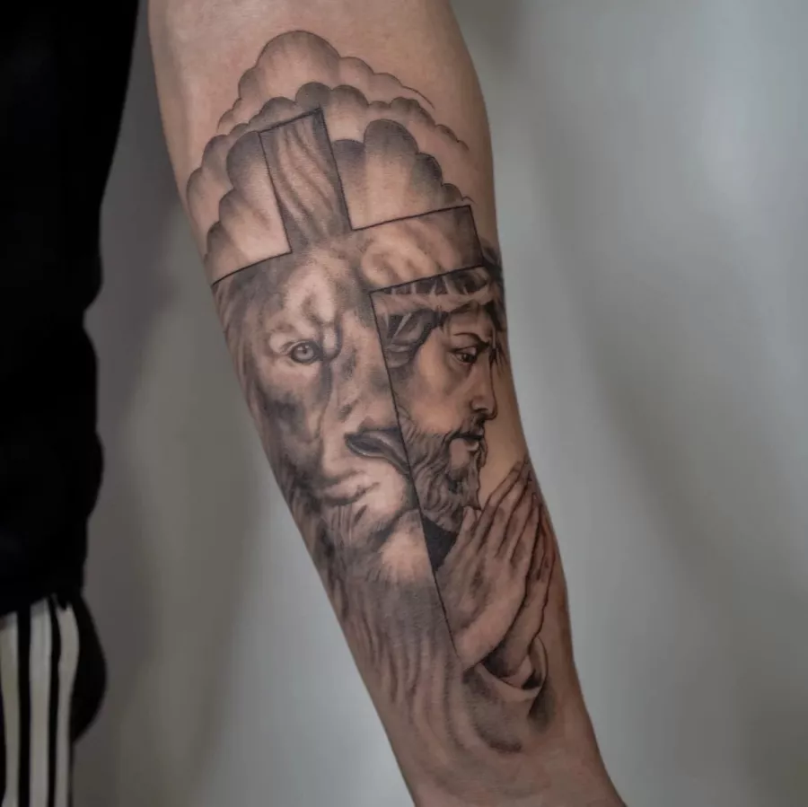 Студия татуировки и пирсинга Tattoonkhamun  во  Владивостоке
