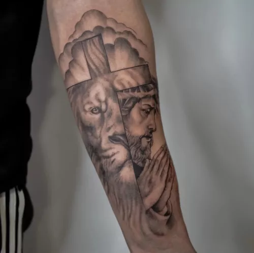 Студия татуировки и пирсинга Tattoonkhamun  во  Владивостоке