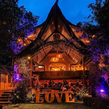 Студия Йоги «The Yoga Barn»