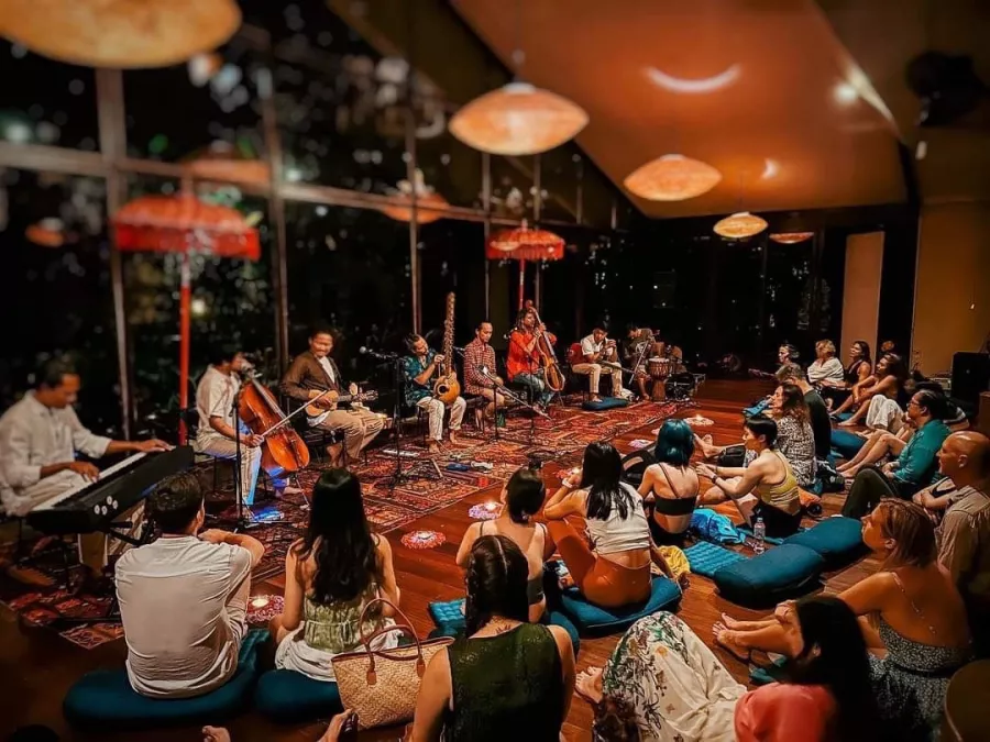 Студия Йоги The Yoga Barn в Бали: Йога, Бар, Бассейн, Медитация, Yoga, Bar, Swimming pool, Meditation ,