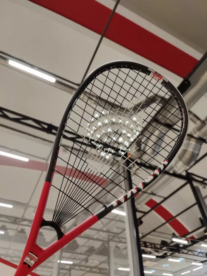 Сквош-клуб Central Squash в Москве: Сквош-корт, Коллективные Игры, Физическое Развитие, Тренировки, Консультация Тренера, Кардиотреннинг,
