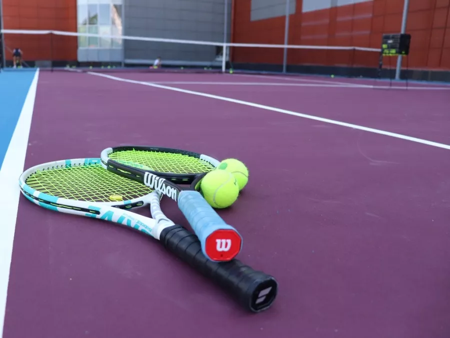 Теннисный клуб Davtyan Tennis Club в Ереване: Теннисные Корты, Коллективные Игры, Физическое Развитие, Спортивная Секция, Тренировки, Консультация Тренера,