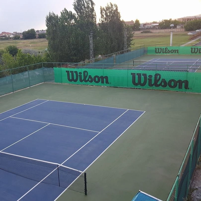Теннисный клуб Davtyan Tennis Club в Ереване: Теннисные Корты, Коллективные Игры, Физическое Развитие, Спортивная Секция, Тренировки, Консультация Тренера,