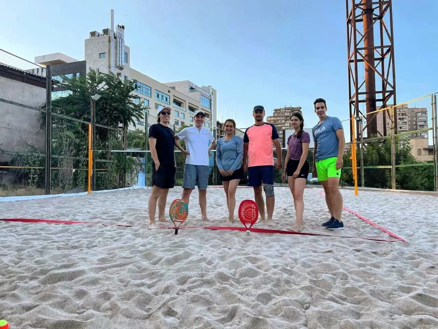Теннисная площадка Beach Tennis Yerevan в Ереване: Пляжный Теннис, Активный Отдых, Коллективные Игры, Физическое Развитие, Турниры, Спортивные Площадки,