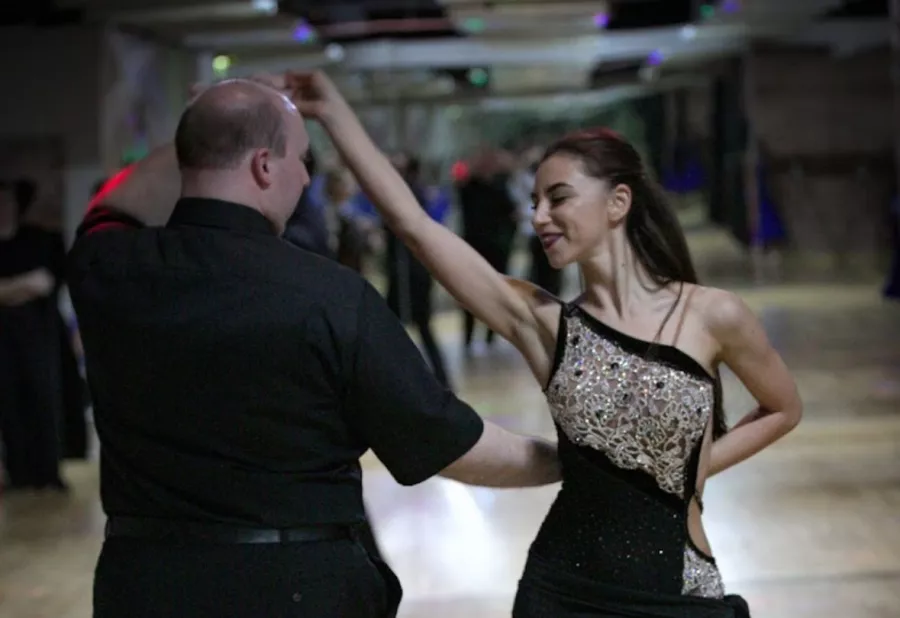 Школа танцев Heart of Dance в Дубаи: ОАЭ 🇦🇪 , Танцы, Школа танцев , Сальса, Танго, Чачача, Вальс, Развиваться,