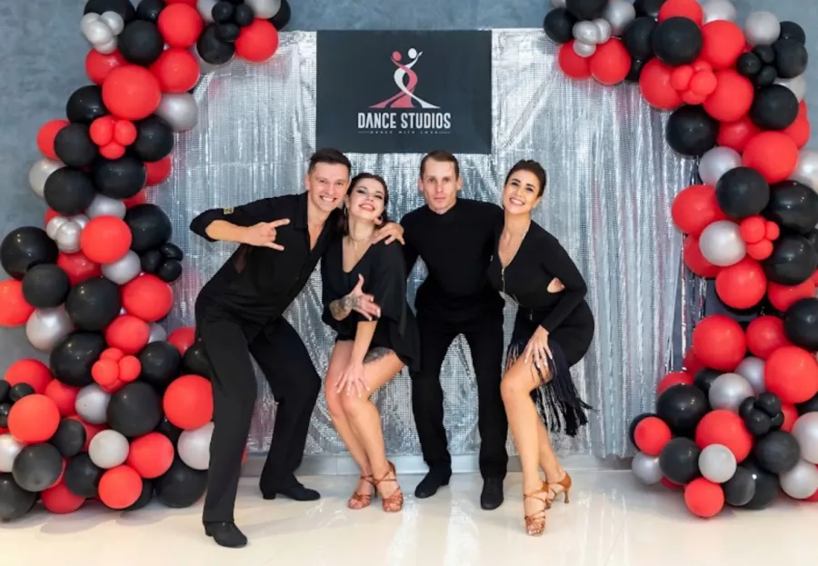 Танцевальная студия Dubai’s Best Dance Studio в Дубаи: Танцы, Танцевальная школа, Школа Танцев, Сальса, Бачата, Чачача, Потанцевать, Бальные танцы , Растяжка ,
