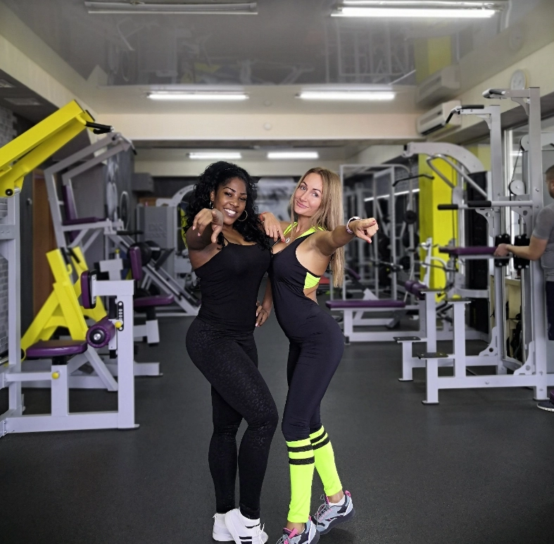 Фитнес-клуб UGYM в Сочи: Персональный тренер, Фитнес-бар, Сауна, Развиваться, Фитнес, Тренажёрный зал, Боевые искусства,