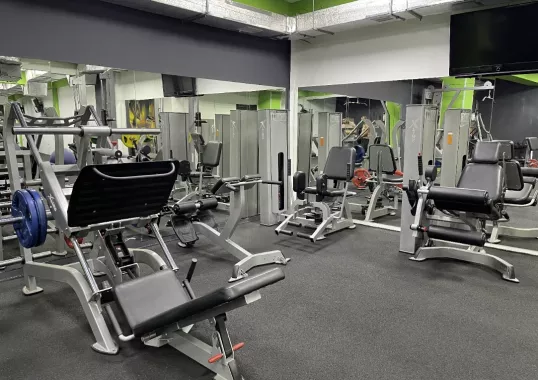 Фитнес-клуб "UGYM"