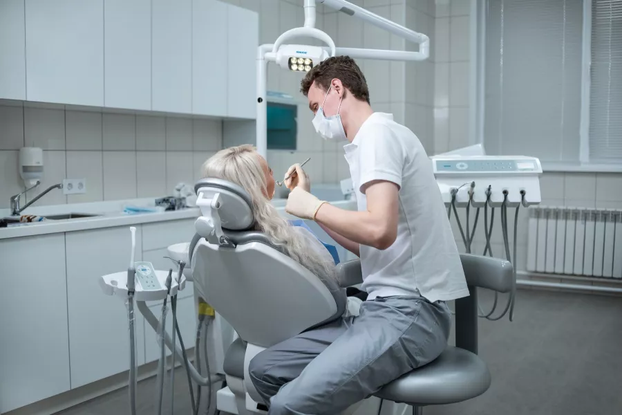 Стоматологическая клиника Denticum в Геленджике: Имплантация, Лечение Зуба, Удаление Зуба, Детский Стоматолог, Стоматология, Лечение Десен, Лечение Кариеса, Бесплатная Консультация, Диагностика,