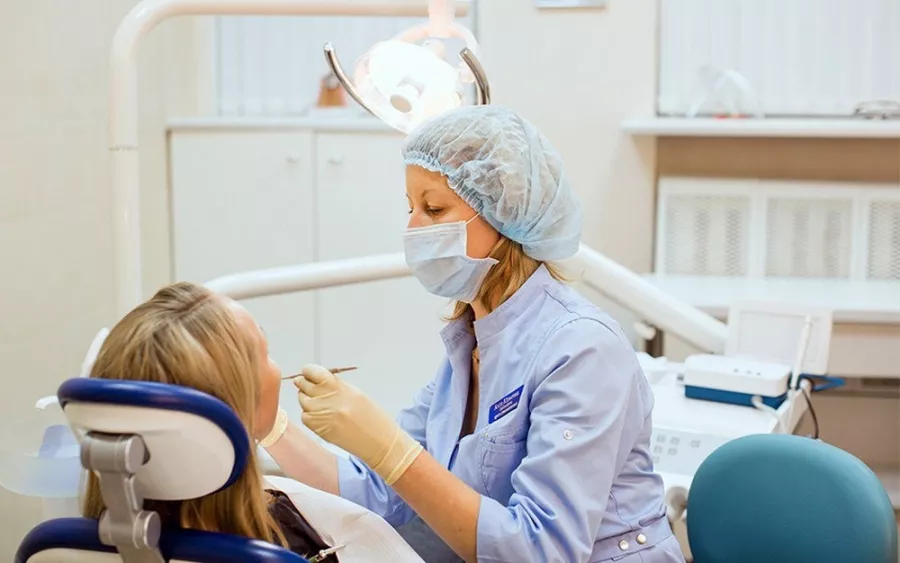 Стоматологическая клиника Denticum в Геленджике: Имплантация, Лечение Зуба, Удаление Зуба, Детский Стоматолог, Стоматология, Лечение Десен, Лечение Кариеса, Бесплатная Консультация, Диагностика,
