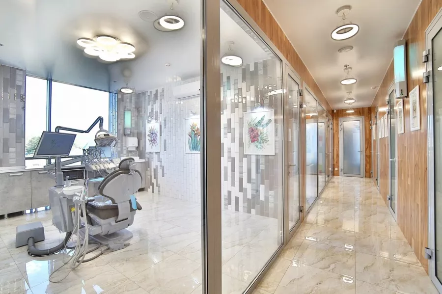 Стоматологическая клиника Dental SPA в Адлере: Имплантация, Лечение Зуба, Удаление Зуба, Детский Стоматолог, Стоматология, Лечение Десен, Лечение Кариеса, Бесплатная Консультация, Диагностика,