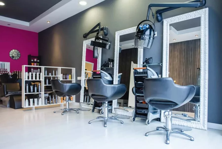 Салон красоты Wow Beauty Salon в Дубаи: Волосы, Я красивая, Hair, Маникюр, Nail, Brow, Макияж, Make up,