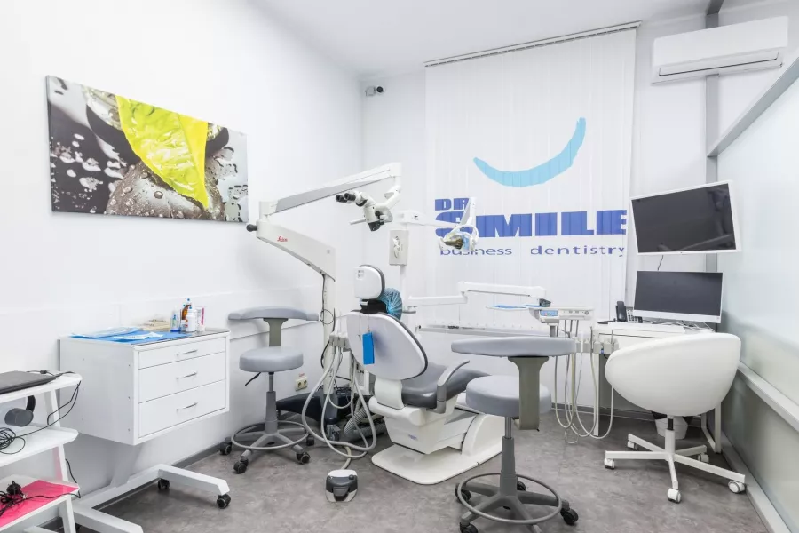 Стоматологический кабинет Доктор Smile в Адлере: Имплантация, Лечение Зуба, Удаление Зуба, Детский Стоматолог, Стоматология, Лечение Десен, Лечение Кариеса, Бесплатная Консультация, Диагностика,