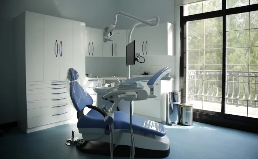 Стоматология Oris Dental Center Jumeirah в Дубаи: Разное, Лечение Зуба, Врач, Медицина, Стоматолог, Здоровье,