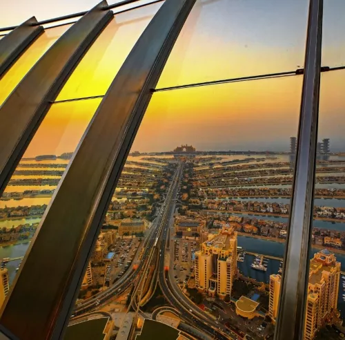Смотровая площадка The View at the Palm  в  Дубаи