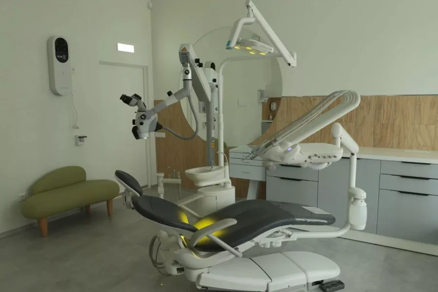 Стоматологическая клиника Clinica Native в Екатеринбурге: Имплантация, Лечение Зуба, Удаление Зуба, Детский Стоматолог, Стоматология, Лечение Десен, Лечение Кариеса, Бесплатная Консультация, Диагностика,
