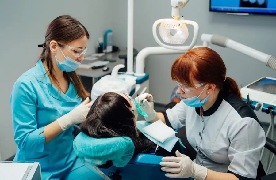 Стоматологическая клиника Clinica Native в Екатеринбурге: Имплантация, Лечение Зуба, Удаление Зуба, Детский Стоматолог, Стоматология, Лечение Десен, Лечение Кариеса, Бесплатная Консультация, Диагностика,