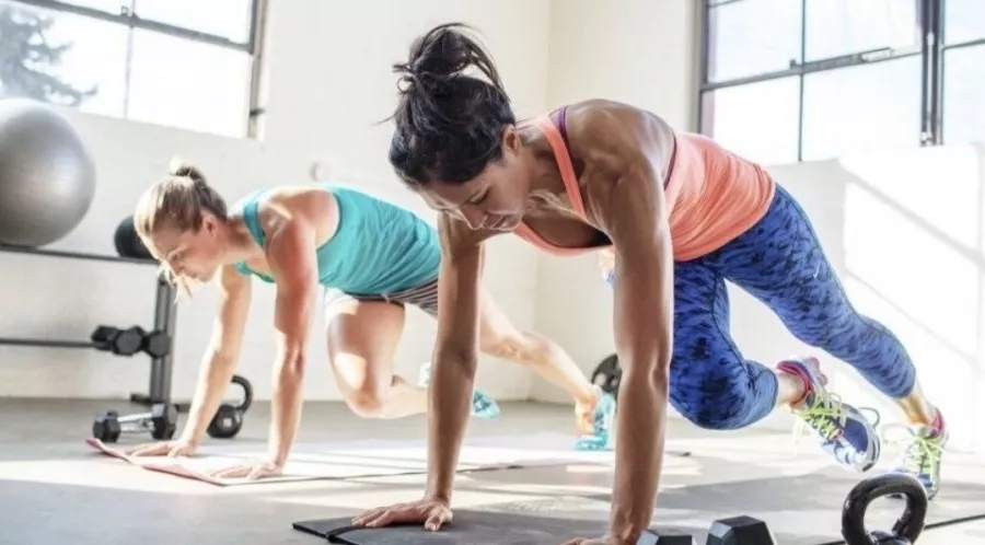 Спортивный комплекс Xfit в Ставрополе: Фитнес, Тренажёрный зал , Тренировки , Аквааэробика , Боевые искусства , Пилатес, Йога, Танцы , Фитнес-клуб, Развиваться,