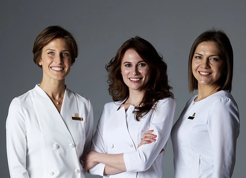 Стоматология Aesthete dental clinic в Дубаи: Лечение Зуба, Зубы, Врач, Стоматолог, Здоровье,