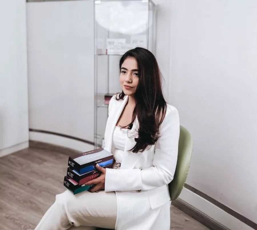 Медицинская клиника Lookswoow Aesthetics в Дубаи: Больница 🏥 , Медицина , Медицинский центр , Клиника, Врач, Доктор , Пациент , Следить за здоровьем,