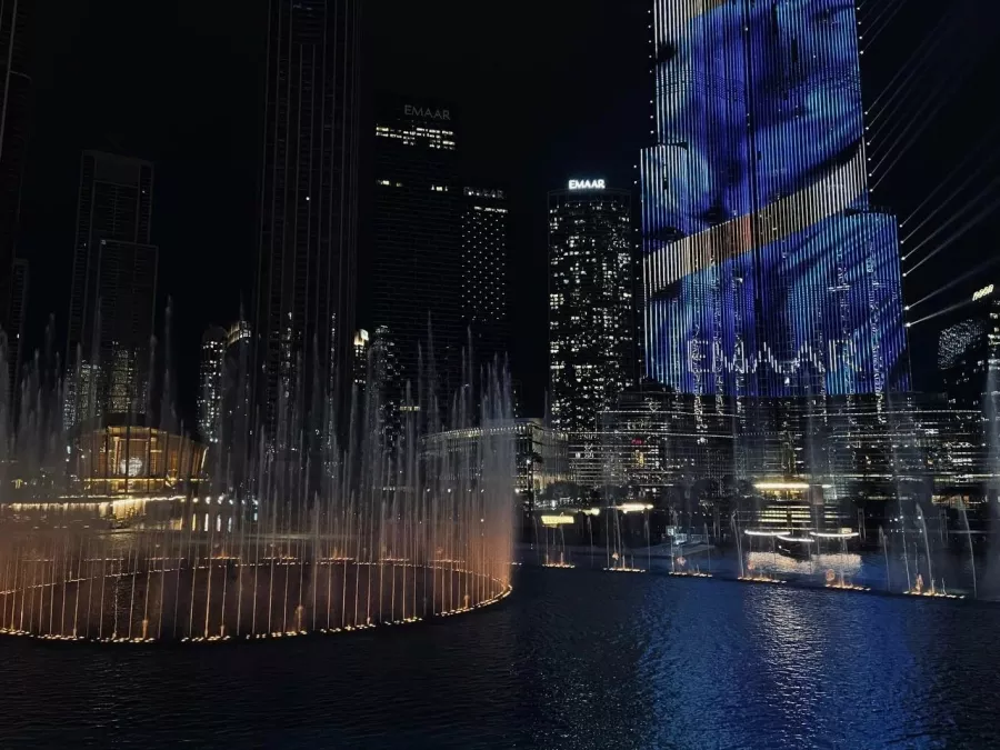 Дубайский фонтан в Дубаи: Water, Fountain, Зрелища, Фонтан, Возле воды, Show,