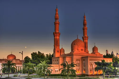 Мечеть Джумейра  в  Дубаи