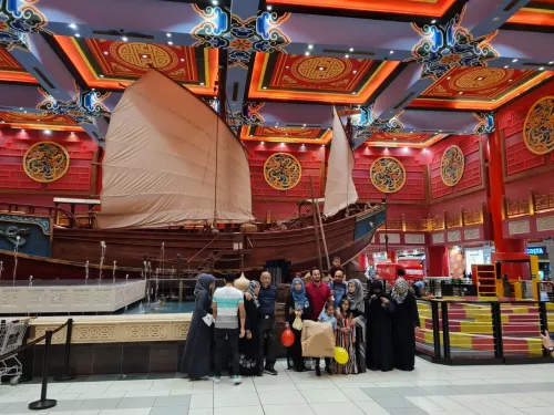 Торговый центр Ibn Battuta Mall  в  Дубаи