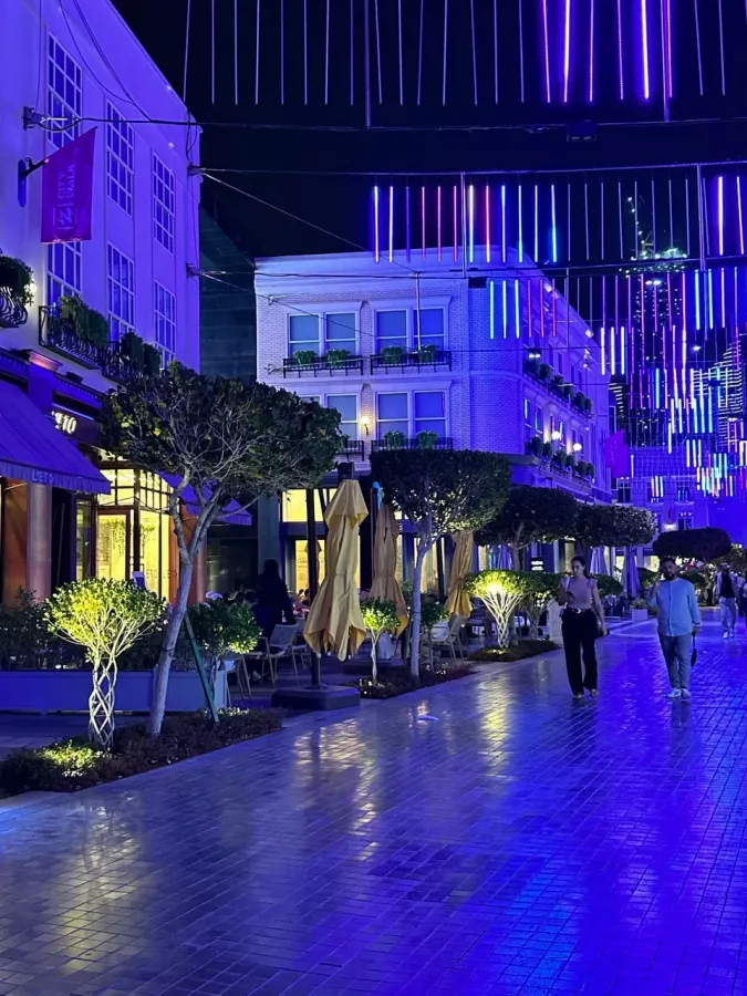 Торговый центр City Walk Mall в Дубаи: Торговый центр, Покупки, Шоппинг, Shopping , Shopping mall, Деятельность,